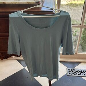 Time and Tru Women's Light Blue Short Sleeve Tee